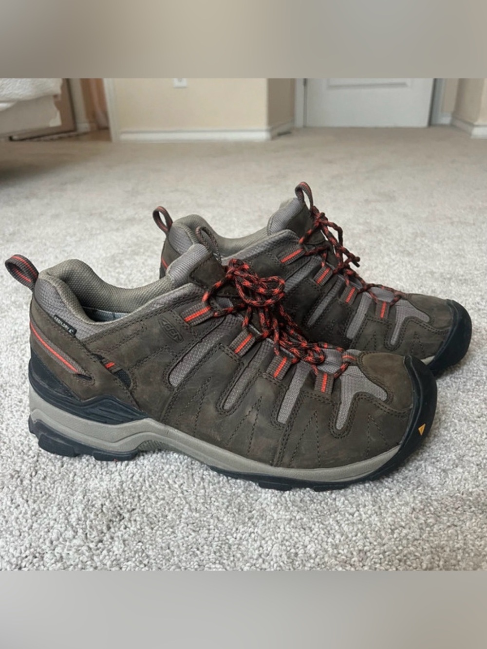 Keen Gypsum Leather Men’s Hiking Size 13 - Utility Toe EUC